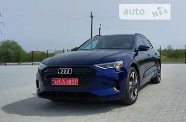 Audi e-tron 2021 - пробег 16 тыс. км