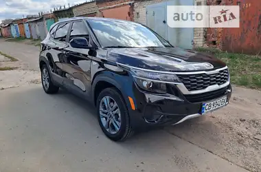 Kia Seltos 2021 - пробег 17 тыс. км