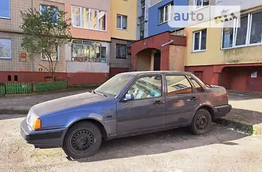 Volvo 460 1993 - пробіг 370 тис. км