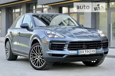 Porsche Cayenne 2018 - пробіг 294 тис. км