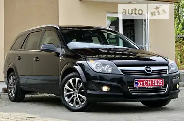 Opel Astra 2010 - пробег 224 тыс. км