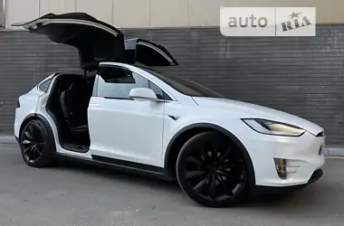 Tesla Model X 2020 - пробіг 110 тис. км