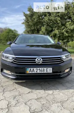 Volkswagen Passat  2014 - пробіг 185 тис. км