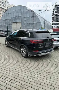 BMW X5 2019 - пробег 48 тыс. км