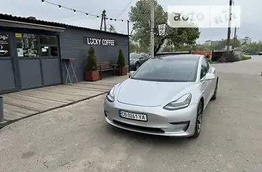 Tesla Model 3 2018 - пробіг 80 тис. км
