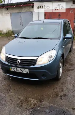 Renault Sandero 2010 - пробег 190 тыс. км