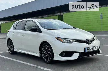 Toyota Auris 2015 - пробіг 179 тис. км