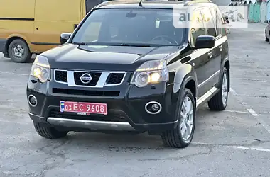 Nissan X-Trail 2014 - пробег 203 тыс. км