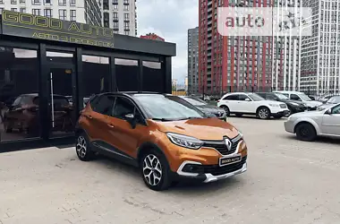 Renault Captur  2019 - пробег 44 тыс. км