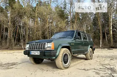 Jeep Cherokee 1989 - пробіг 300 тис. км