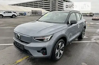 Volvo XC40 Recharge 2022 - пробіг 1 тис. км