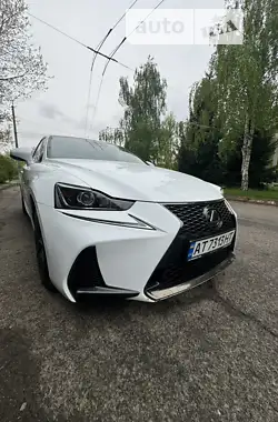 Lexus IS 2018 - пробіг 48 тис. км