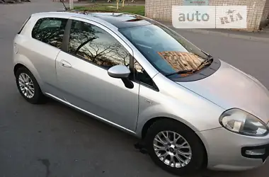Fiat Punto 2011 - пробіг 317 тис. км