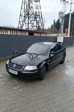 Volkswagen Passat 2002 - пробіг 205 тис. км