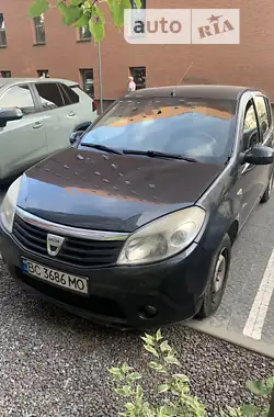 Dacia Sandero 2009 - пробіг 273 тис. км