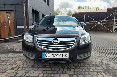 Opel Insignia 2011 - пробіг 214 тис. км