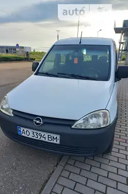 Opel Combo 2004 - пробег 330 тыс. км