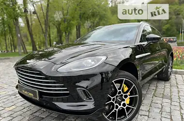 Aston Martin DBX 2021 - пробег 17 тыс. км