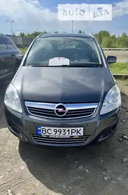 Opel Zafira 2009 - пробіг 221 тис. км