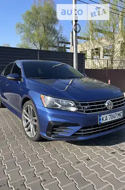 Volkswagen Passat 2016 - пробег 144 тыс. км