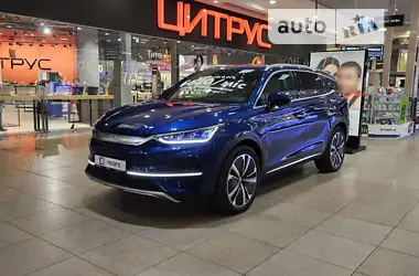 BYD Tang Flagship 4WD 2022 - пробег 4 тыс. км