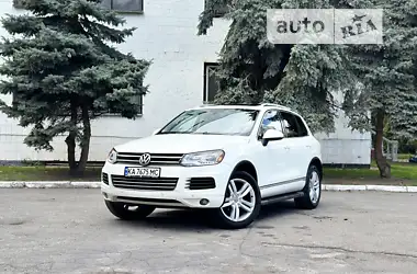 Volkswagen Touareg 2011 - пробег 235 тыс. км