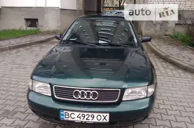 Audi A4  1996 - пробіг 270 тис. км