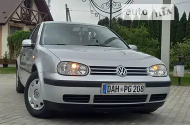 Volkswagen Golf 2002 - пробіг 210 тис. км