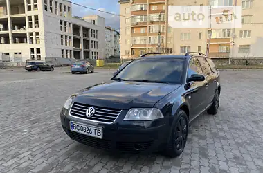 Volkswagen Passat 2003 - пробіг 310 тис. км