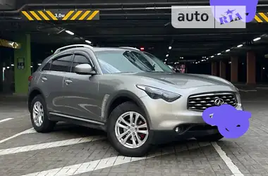 Infiniti FX 35 2011 - пробег 263 тыс. км