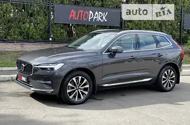 Volvo XC60 2023 - пробег 31 тыс. км