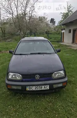 Volkswagen Golf 1995 - пробіг 380 тис. км