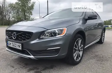 Volvo S60 Cross Country 2017 - пробіг 55 тис. км