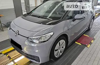 Volkswagen ID.3 2020 - пробіг 28 тис. км