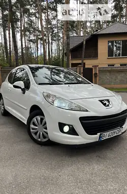 Peugeot 207 2012 - пробег 184 тыс. км