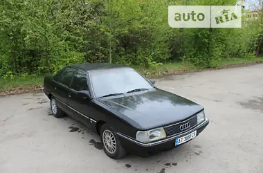 Audi 100  1988 - пробег 450 тыс. км