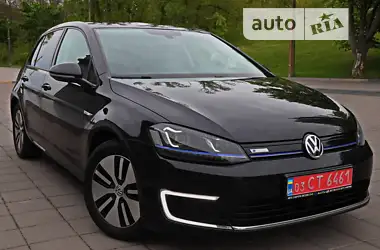 Volkswagen e-Golf 2015 - пробег 119 тыс. км