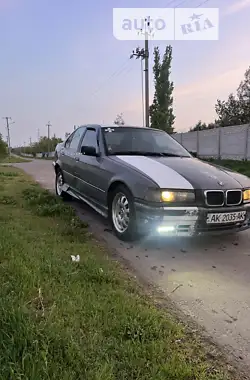 BMW 3 Series 1993 - пробіг 320 тис. км