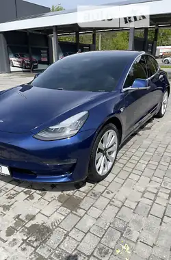 Tesla Model 3 2018 - пробіг 164 тис. км
