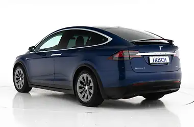 Tesla Model X 2018 - пробіг 25 тис. км