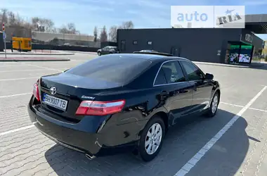 Toyota Camry 2008 - пробег 116 тыс. км