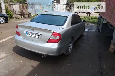 Toyota Camry 2004 - пробег 304 тыс. км