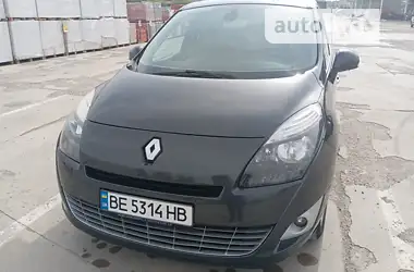 Renault Grand Scenic 2010 - пробег 241 тыс. км