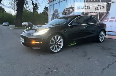 Tesla Model 3 2018 - пробіг 144 тис. км
