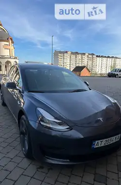 Tesla Model 3 2019 - пробіг 123 тис. км