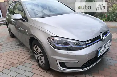 Volkswagen e-Golf 2017 - пробег 33 тыс. км