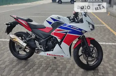 Honda CBR 250R 2014 - пробег 42 тыс. км