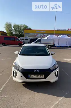 Hyundai Ioniq 2017 - пробег 220 тыс. км