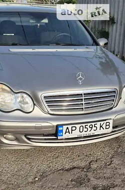 Mercedes-Benz C-Class 2005 - пробег 410 тыс. км