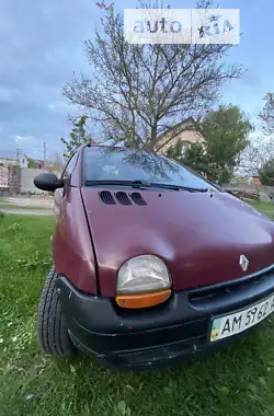 Renault Twingo 1993 - пробег 388 тыс. км